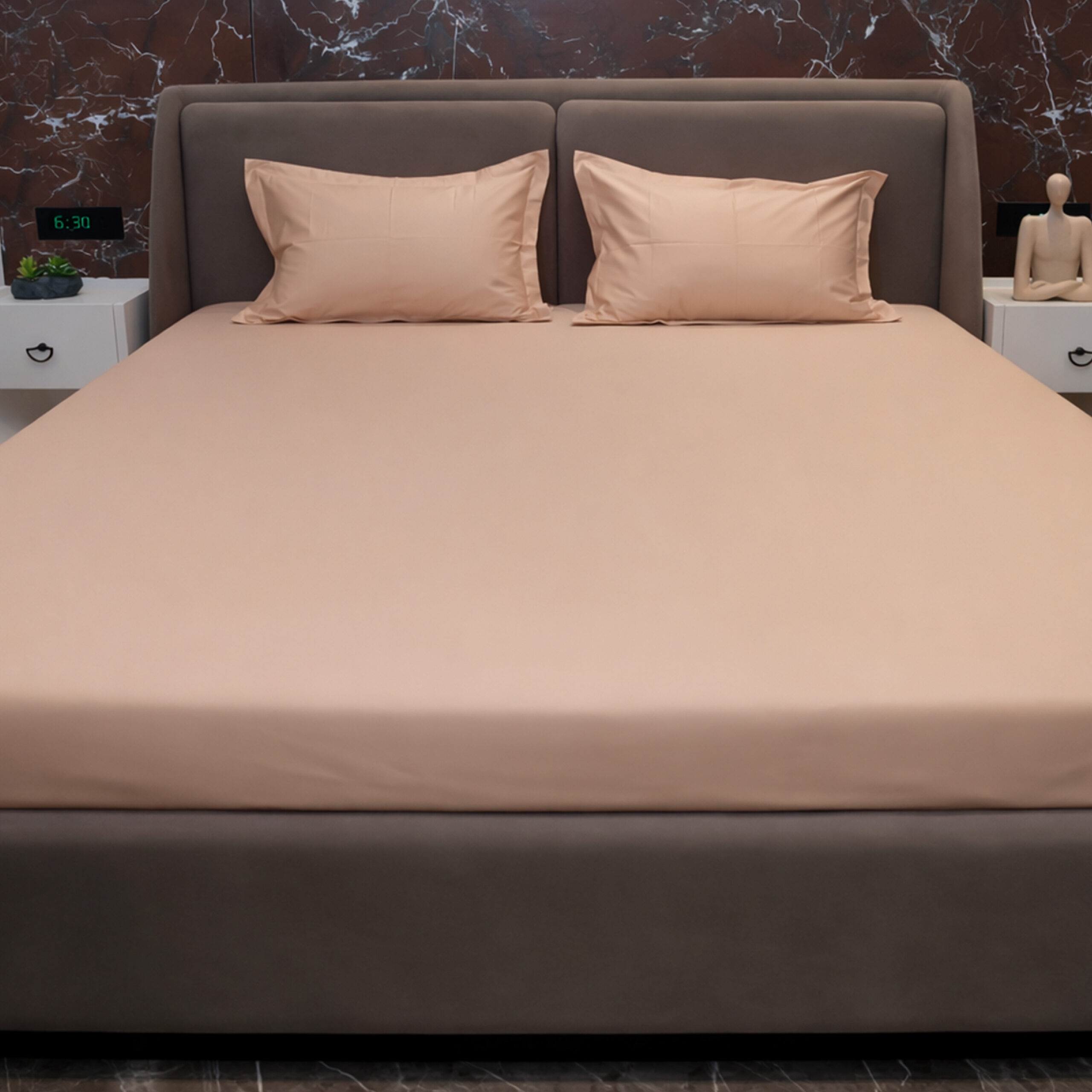 Champagne Ivory Plain Double Bedsheet Set – 400 TC Cotton
