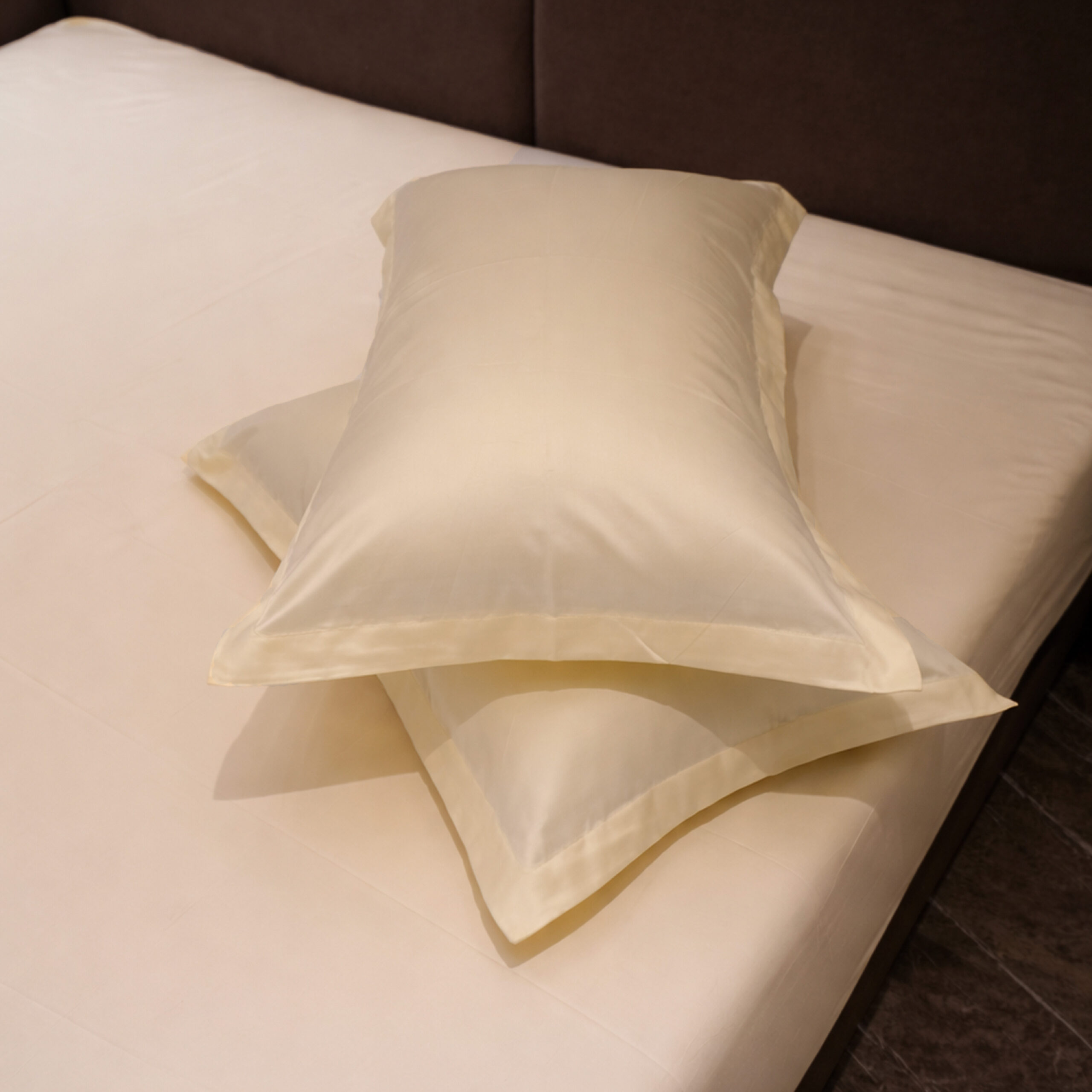 Off White 400 TC Cotton Double Bedsheet - Image 4
