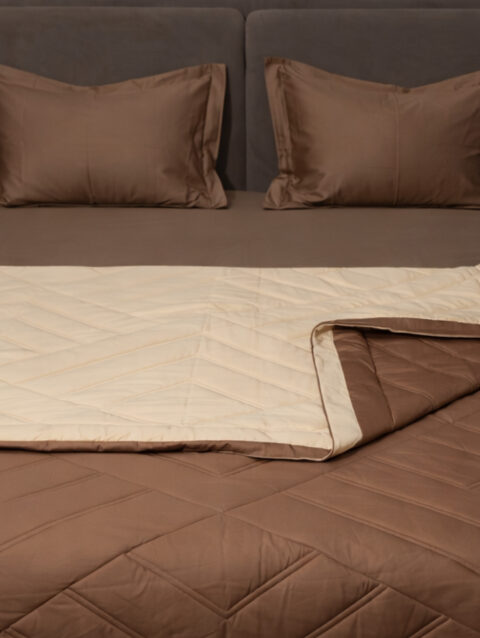 Brown Roasted Cocoa & Clotted Cream Reversible Comforter